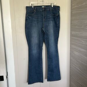 Old Navy curvy boot cut jean size 14